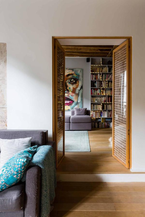 Апартаменты Veeve - Artistic Excellence In The Marais Париж Экстерьер фото